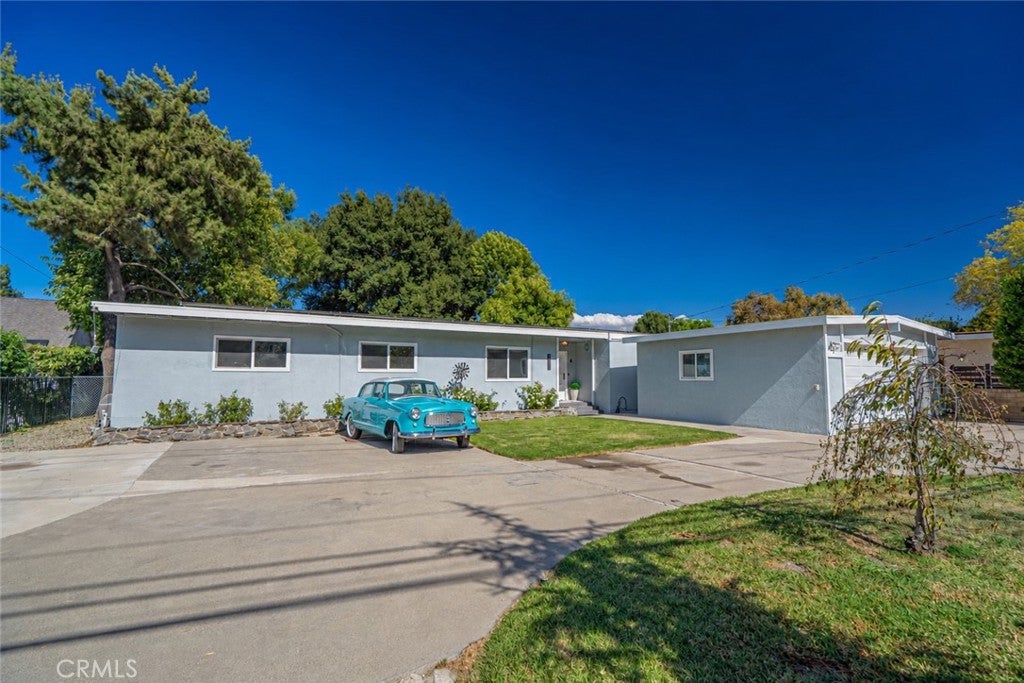 21143 Placerita Canyon