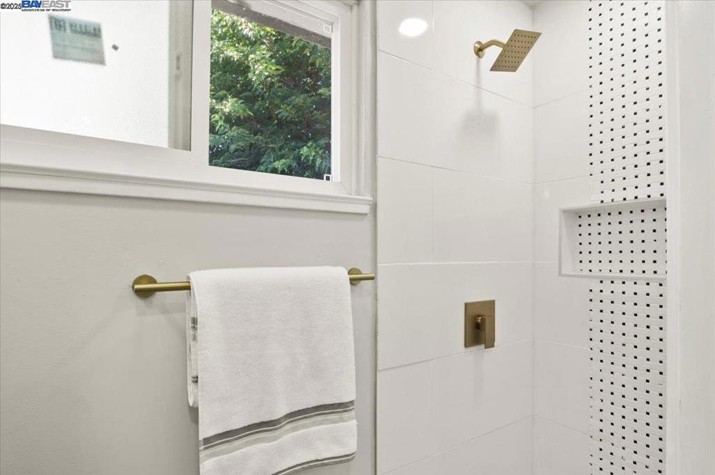 NORTH SIDE - Residential