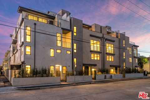 Photo of 11655 Missouri Avenue, Los Angeles, CA 90025 (MLS # 26821779)