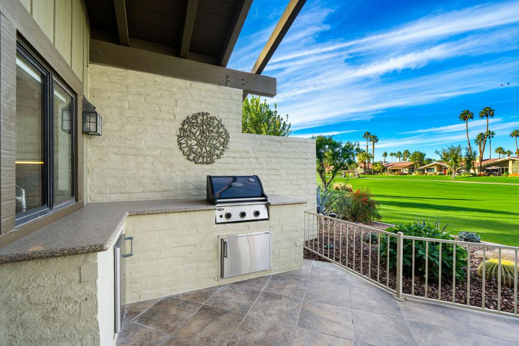 The Lakes Country Cl - Residential