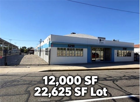 Photo of 3210 Vanowen Street, Burbank, CA 91505 (MLS # BB26200943)