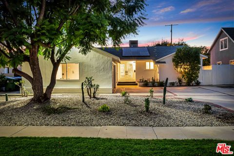 Photo of 6629 Bobbyboyar Avenue, West Hills, CA 91307 (MLS # 25613143) Photo of 6629 Bobbyboyar Avenue, West Hills, CA 91307 (MLS # 25613143)