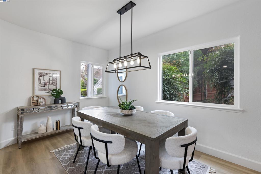 BRIDGEVIEW HGHTS - Residential