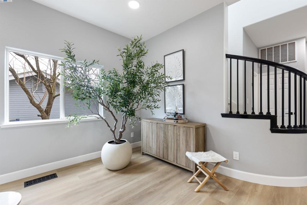 BRIDGEVIEW HGHTS - Residential