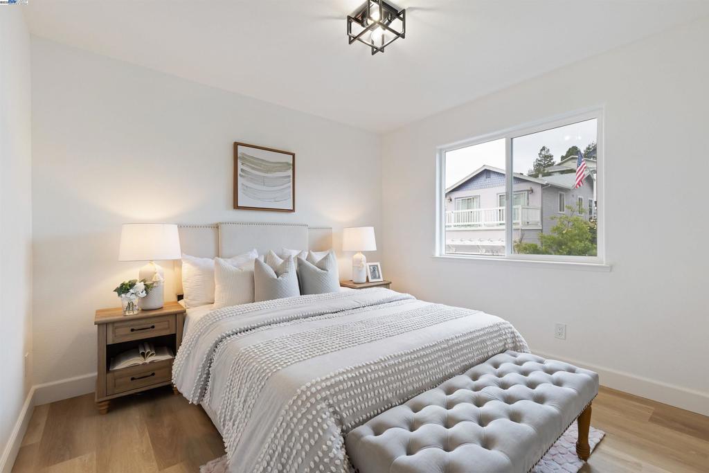 BRIDGEVIEW HGHTS - Residential