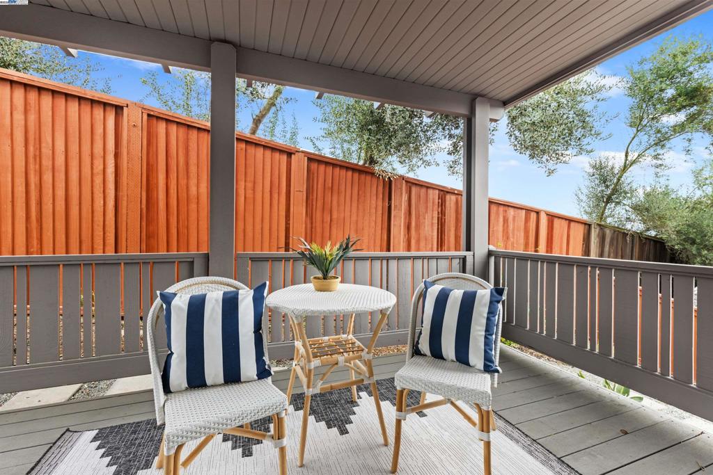 BRIDGEVIEW HGHTS - Residential