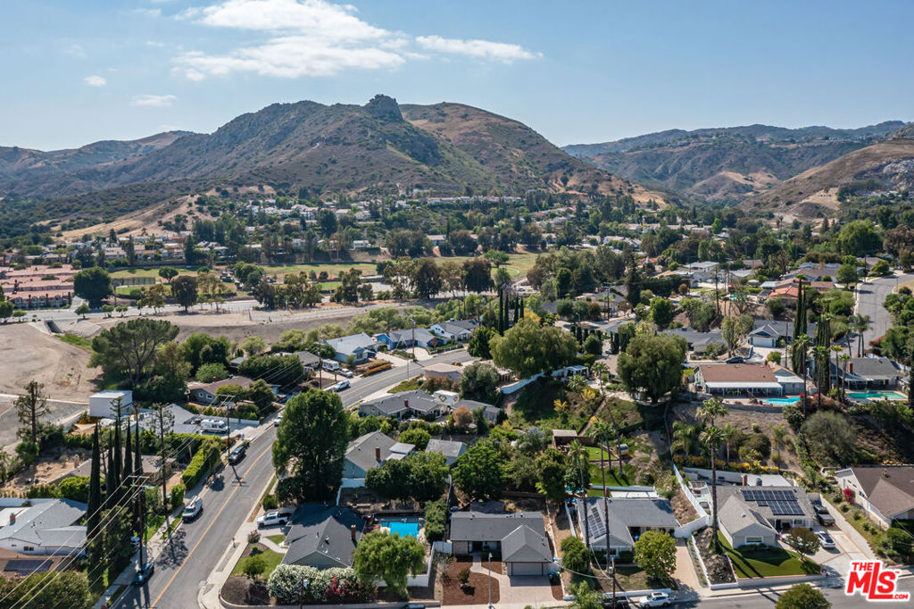 6941 Scarborough Peak Drive