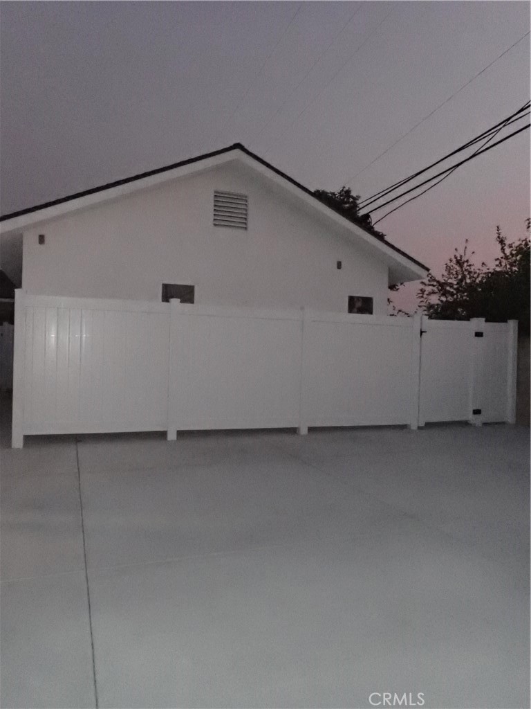 BRAND NEW ONE STORY HOME JUST BUILT 2025 IN THE BACK OF THE MAIN HOUSE WITH SEPARATED ENTRANCE AND FENCES : SOLAR PAID OFF FOR SAVING ENERGY, BRAND NEW DOUBLE PANE WINDOWS, BRAND NEW VINYL FLOOR, RECESSED LIGHT, CENTRAL AIR CONDITION, BRAND NEW KITCHEN WITH QUARTZ COUNTE TOP, STAINLESS STEAL APPLIANCES, BRAND NEW WHITE CABINETS, 3 BRAND NEW BATHROOMS WITH SHOWER AND SLIDING DOORS. IT IS LOCATED AT LITTLE SAIGON AREA, CLOSE TO ALL SHOPPING CENTERS, RESTAURANTS AND ALL MAJOR FREEWAYS. HURRY, IT WON'T LAST !