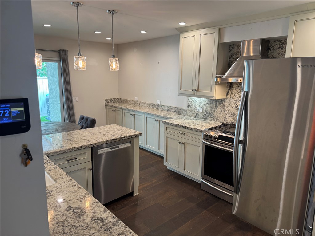 30724 CALLE RESPLENDOR