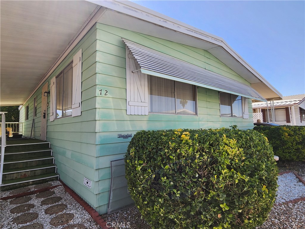 1525 W Oakland Avenue 72