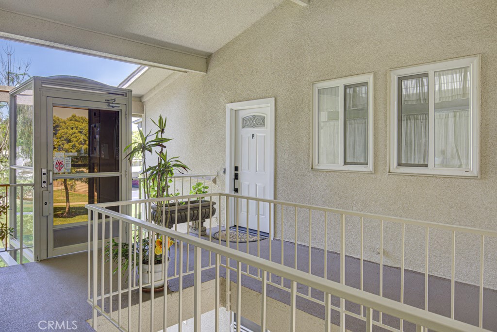 271 Avenida Sevilla P