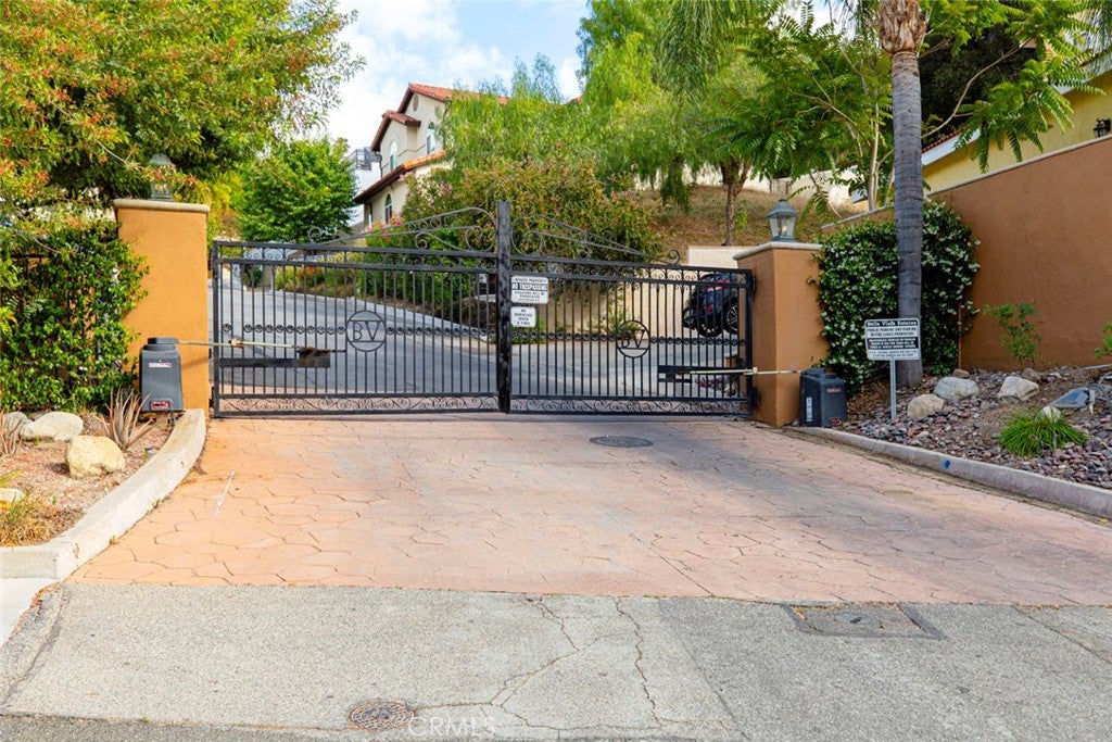 23811 Bella Vista Dr
