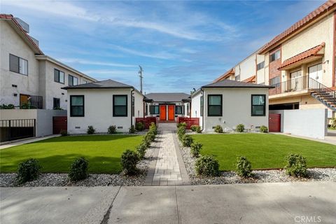 Photo of 221 N Isabel Street #1/2, Glendale, CA 91206 (MLS # GD26021696)