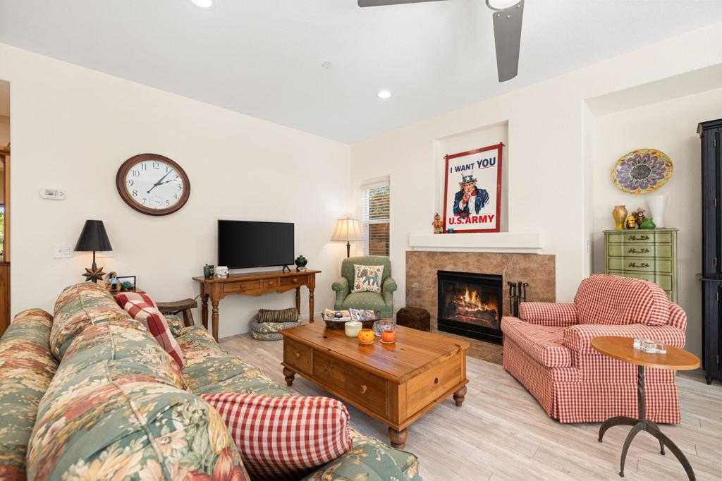 Mountain Gate - Residential