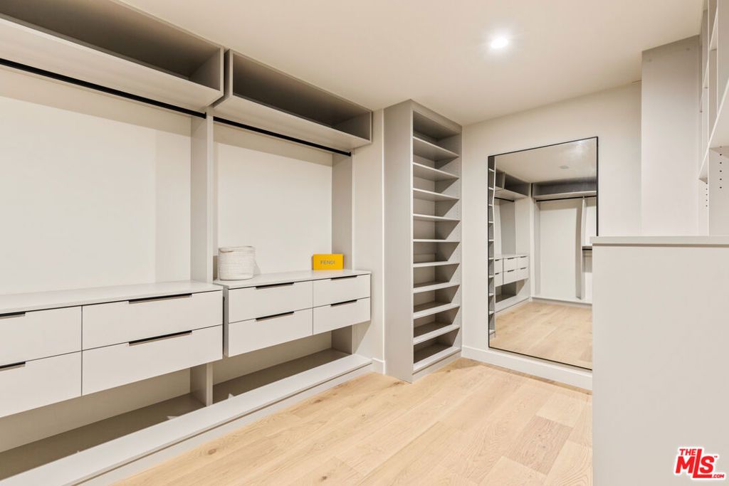 Photo of 1401 N Bundy Drive, Los Angeles, CA 90049 (MLS # 26641193)