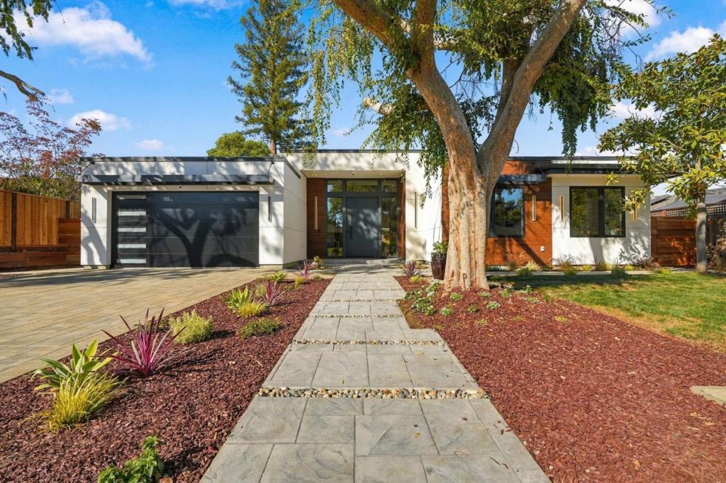 685 Riviera Drive