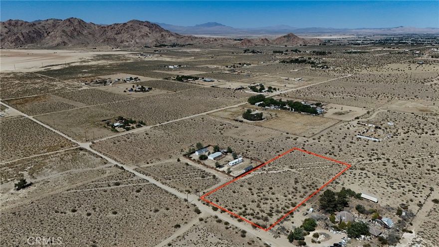 Here’s another awesome 2.5-acre lot on the west side of Lucerne Valley...nice and flat with plenty of space to do your thing. Whether you’re looking to build, start a small homestead, or just want some land to call your own, this spot’s got you covered. It’s zoned Rural Living, power is close, and like most folks out here, you’ll want to drill a well for water. The desert views are wide open, the mountains are right there, and the peace and quiet? Top notch. You’re still close to Highway 18, so getting to town or up to Big Bear is easy. And hey, if you're dreaming big, there two other nearby parcels that could give you even more room to stretch out.
This property does not have an address assigned. "754 Ivanhoe Rd" is for listing purposes only
APN# 0451-331-36-0000
Coordinates: 34.432261 / -117.015852