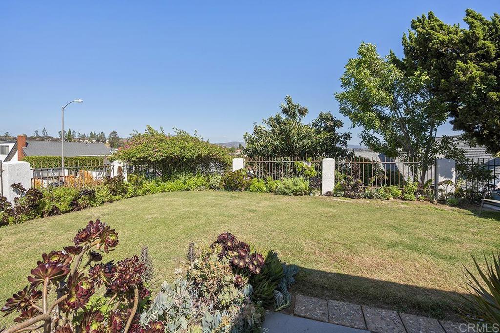 6467 Viewpoint Drive