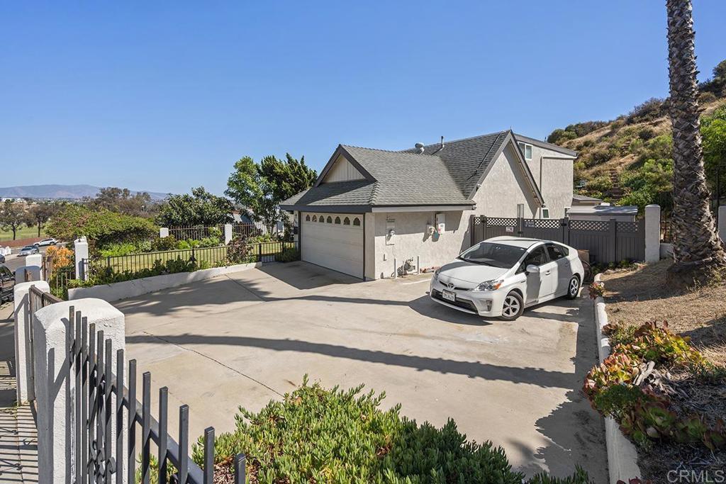 6467 Viewpoint Drive