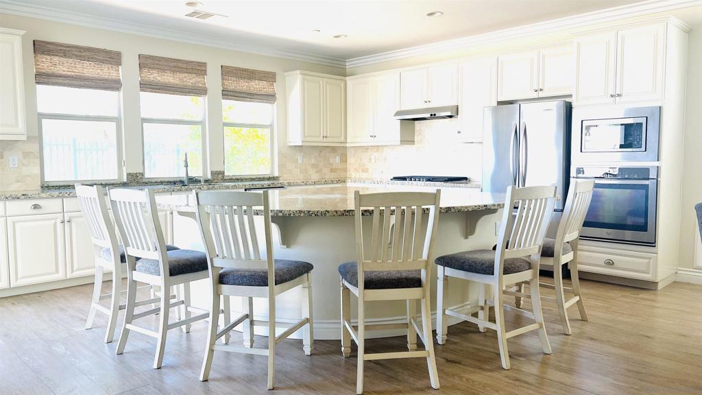 39158 Steeplechase Ln.