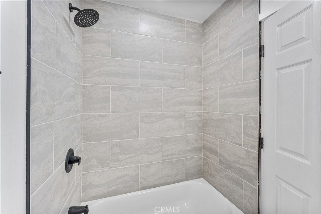 Lakewood Park/Long Beach (LLB) - Residential