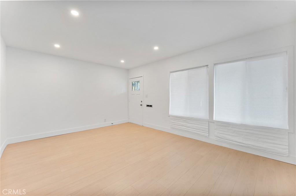 Lakewood Park/Long Beach (LLB) - Residential