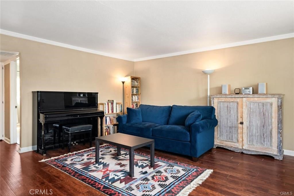 30 Plaza Way 7