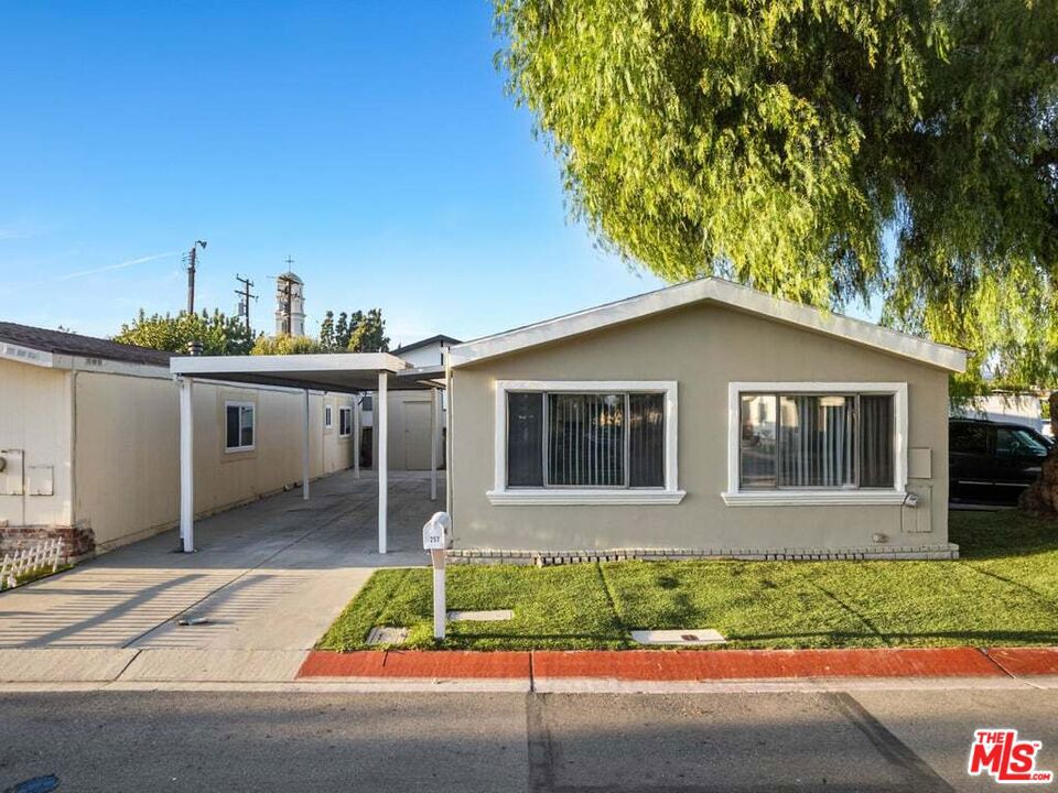 257 Las Brisas Circle