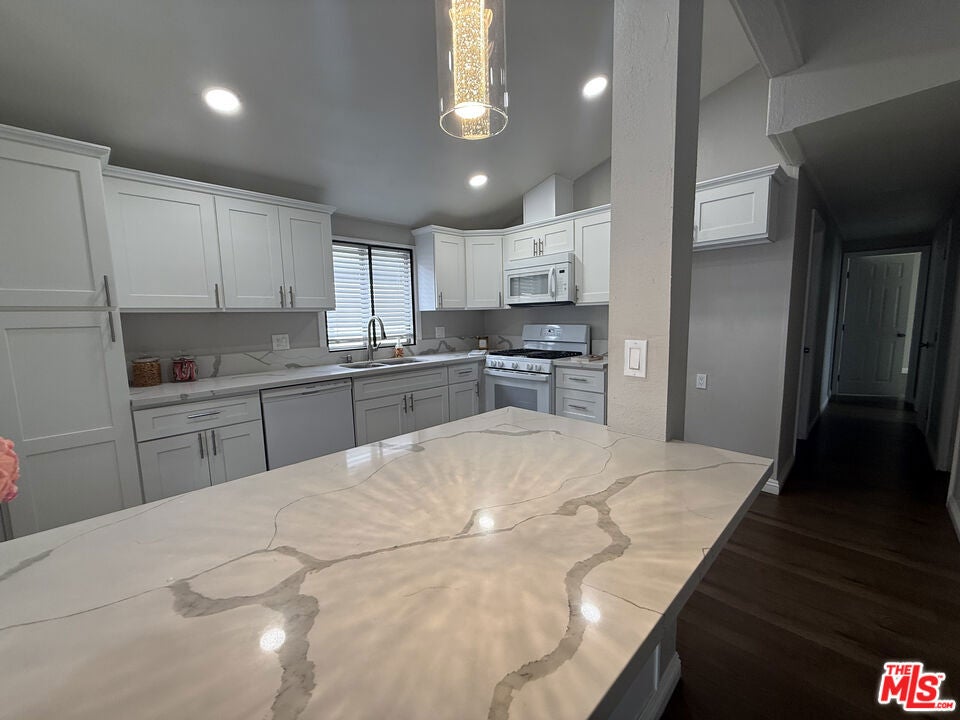 257 Las Brisas Circle