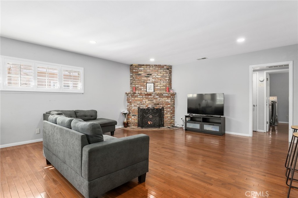 10525 Washington Avenue