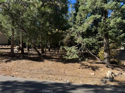 Photo of 0 Clubhouse Drive, Twin Peaks, CA 92391 (MLS # CV25258240)