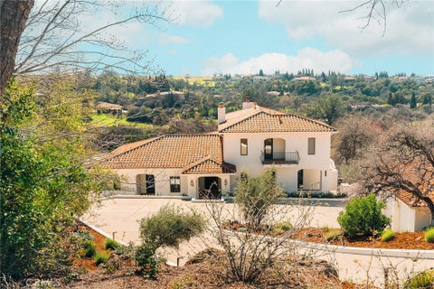 Photo of 3 Hill Oak Commons, Chico, CA 95928 (MLS # SN26124191)