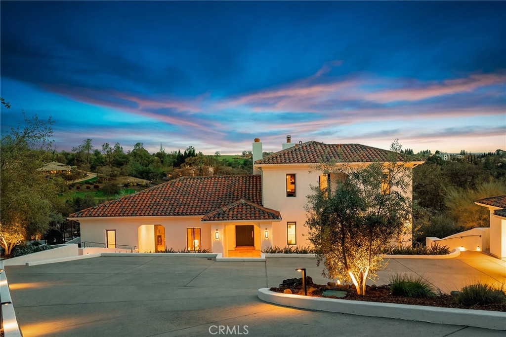 3 Hill Oak Commons
