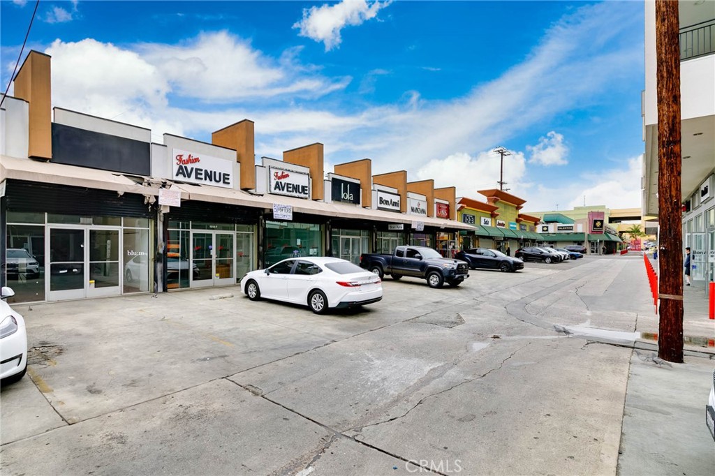 1212 S San Pedro Street