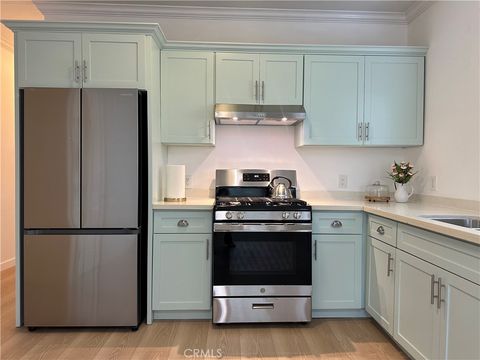 Photo of 956 E 43rd, Los Angeles, CA 90011 (MLS # DW26066226)