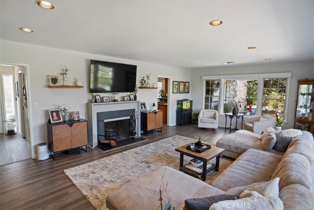 10557 Mahoney Drive