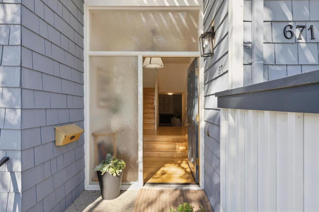 671 Fox Court