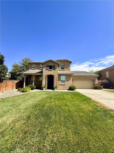 Photo of 2274 Dwight Court, Rosamond, CA 93560 (MLS # SR26070083)