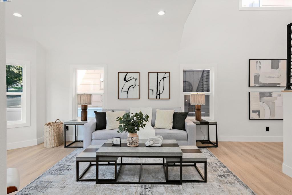 EVERGREEN HILLS - Residential