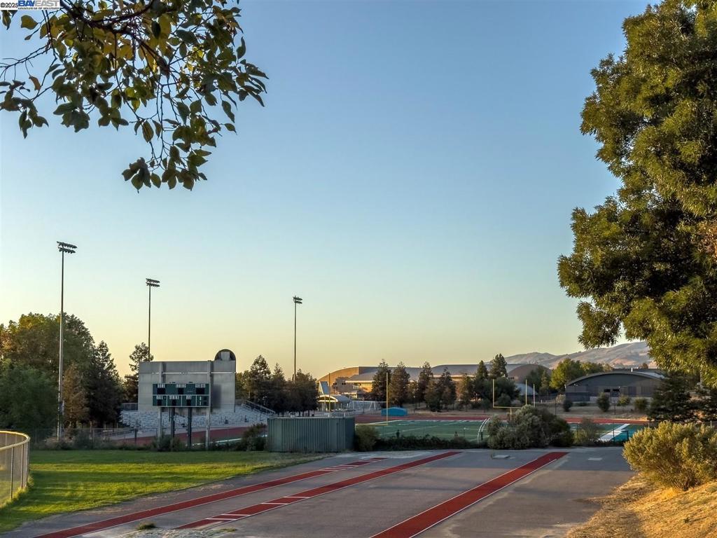 EVERGREEN HILLS - Residential