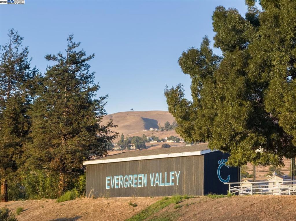 EVERGREEN HILLS - Residential