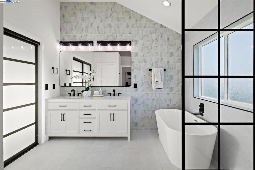 EVERGREEN HILLS - Residential