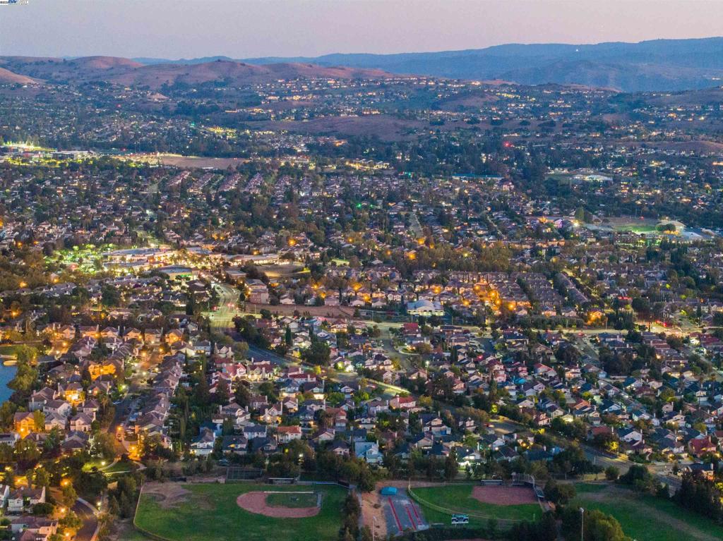 EVERGREEN HILLS - Residential