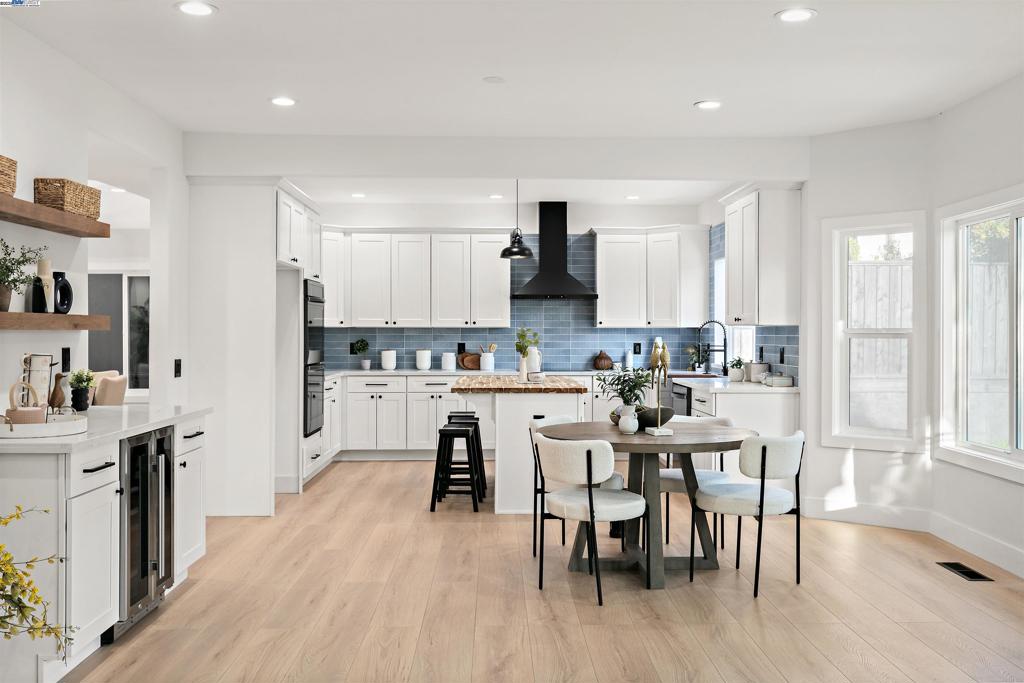 EVERGREEN HILLS - Residential