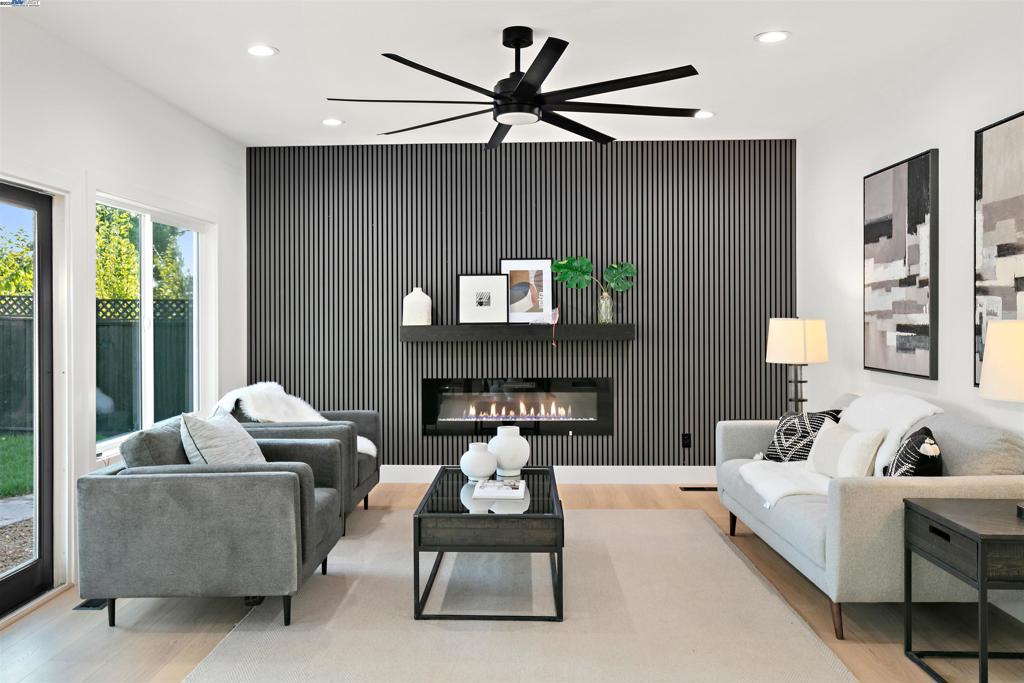 EVERGREEN HILLS - Residential