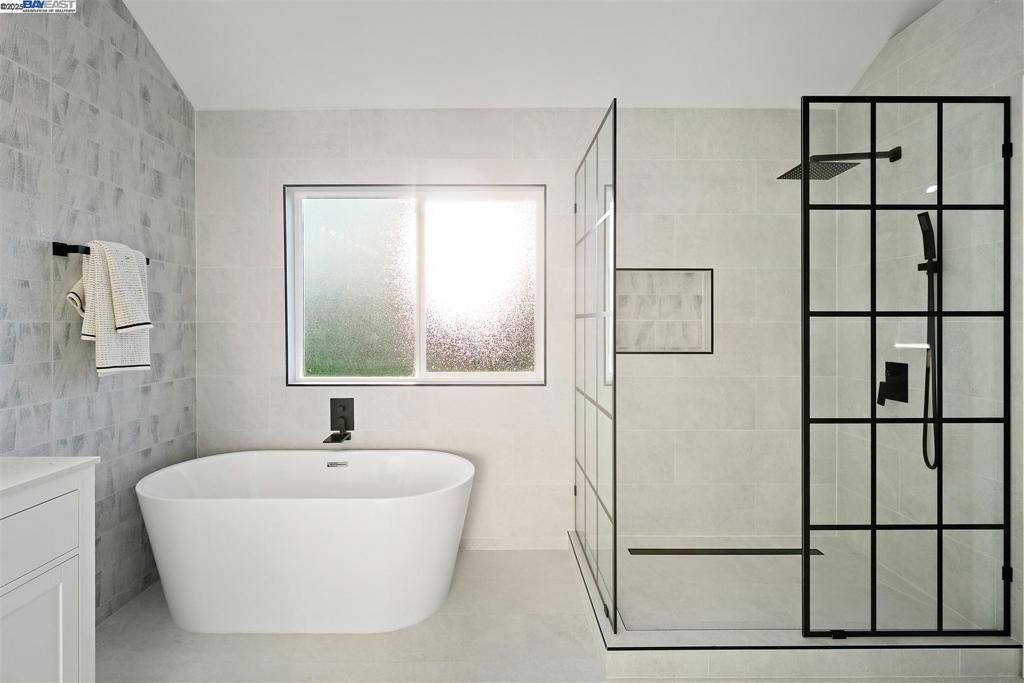 EVERGREEN HILLS - Residential