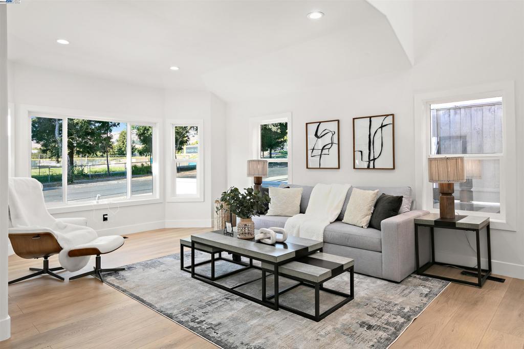 EVERGREEN HILLS - Residential