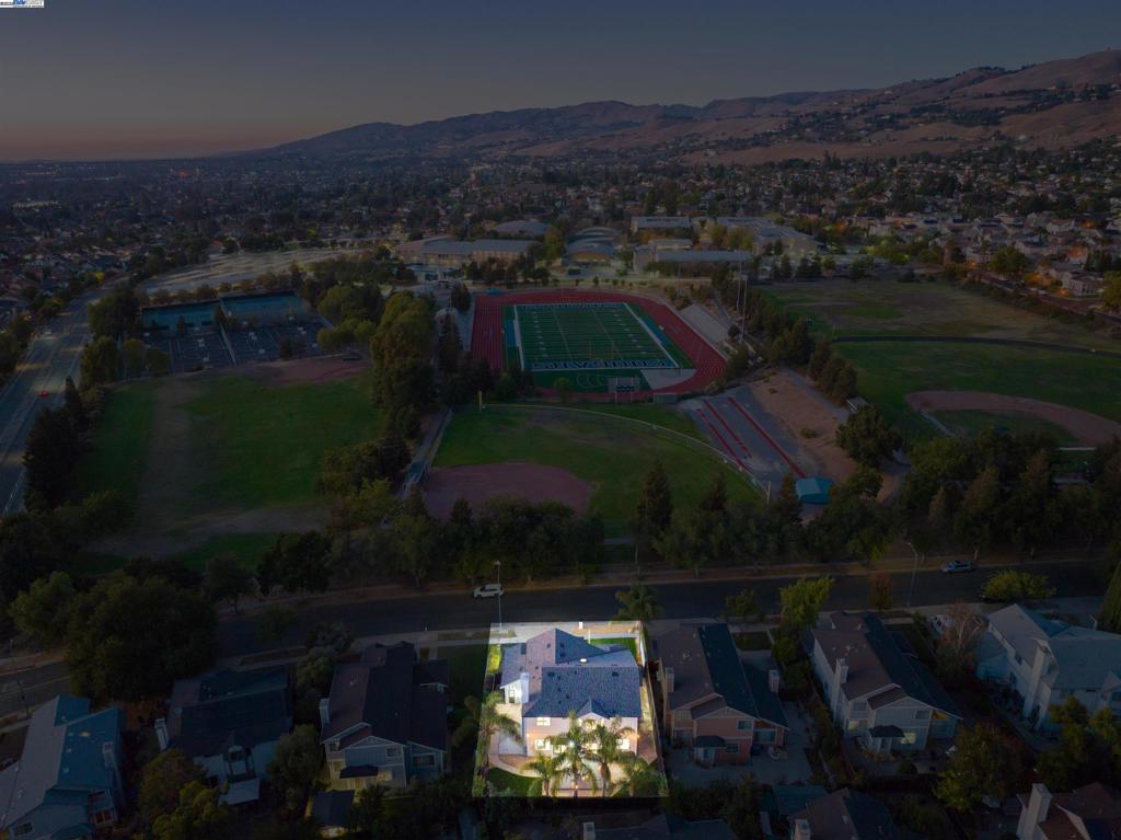 EVERGREEN HILLS - Residential