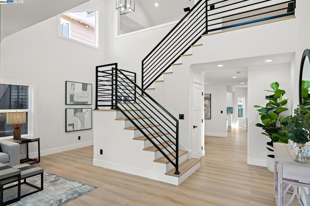 EVERGREEN HILLS - Residential