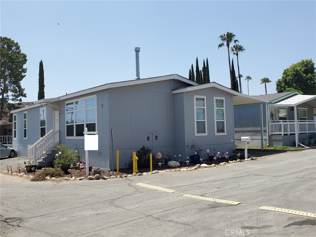 29021 Bouquet Canyon Road 274